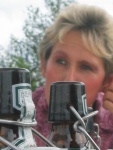 Petra achter een biertje.JPG